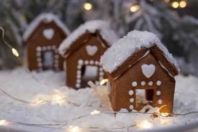 mini gingerbread houses
