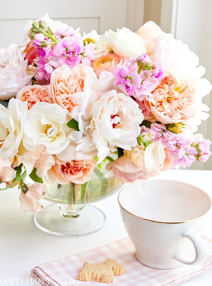 https://happyhappynester.com/wp-content/uploads/2023/02/peony-arrangement-ideas.jpg