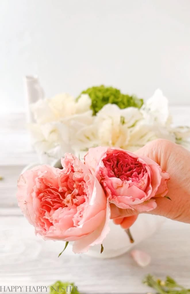 vintage flower arrangements for weddings