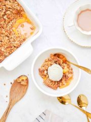 how-do-you-make-peach-crisp-683×1024-1