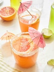 mocktail with grapefruit juice