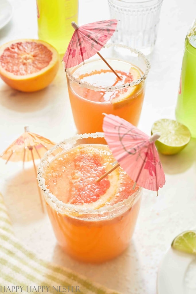 mocktail with grapefruit juice