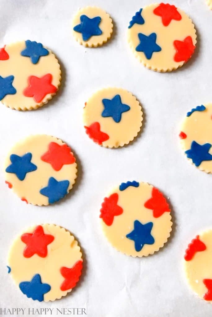 cut out round 4th of july sugar cookies with star combined in the dough