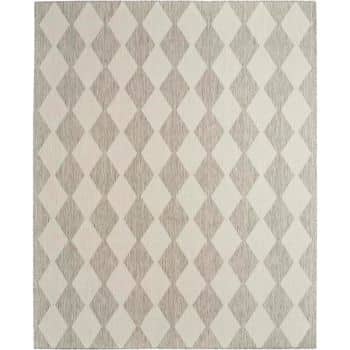 Rectangular rug featuring a repeating diamond pattern in alternating shades of light beige and grey. The diamonds are arranged in a grid, creating a modern geometric design.